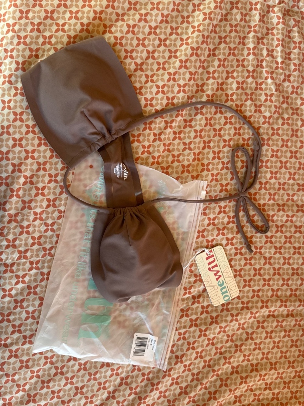 Onewithswim Foxon bikini top size small, color cove
